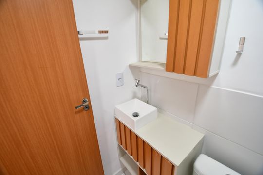 Banheiro de apartamento para alugar com 2 quartos, 45m² em Jardim Boa Esperança, Campinas