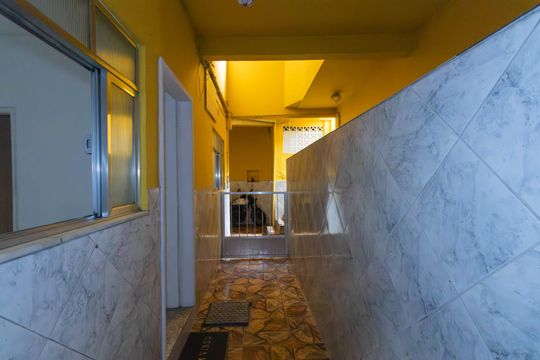 Varanda de casa para alugar com 1 quarto, 65m² em Porto da Pedra, São Gonçalo