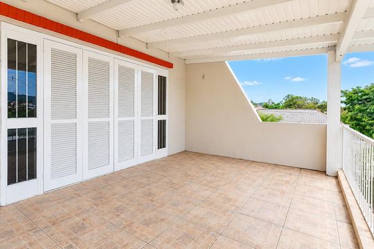 Varanda de casa para alugar com 3 quartos, 180m² em Guarani, Novo Hamburgo