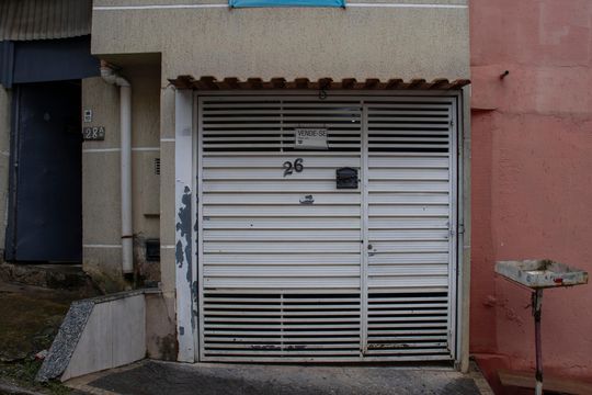 Fachada de casa à venda com 1 quarto, 75m² em Jardim Limoeiro, São Paulo
