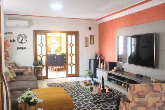 Casa para alugar com 4 quartos, 500m² em Santa Maria, São Caetano do Sul