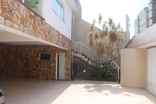 Garagem de casa para alugar com 4 quartos, 500m² em Santa Maria, São Caetano do Sul