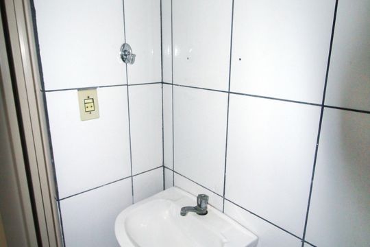 Banheiro de apartamento para alugar com 1 quarto, 53m² em Jardim América, Rio de Janeiro