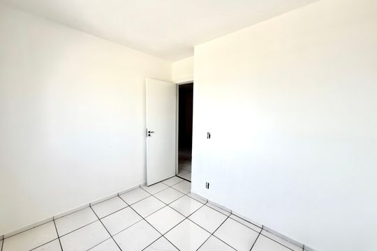 Quarto 2 de apartamento para alugar com 2 quartos, 45m² em Laranjeiras, Contagem