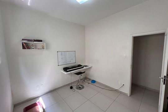 Quarto 3 de apartamento para alugar com 3 quartos, 120m² em Lourdes, Belo Horizonte