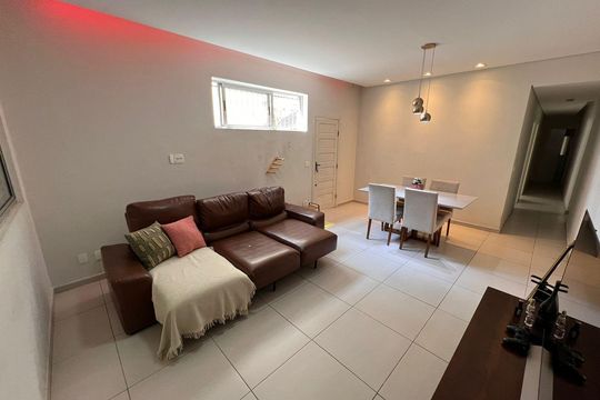 Apartamento para alugar com 3 quartos, 120m² em Lourdes, Belo Horizonte
