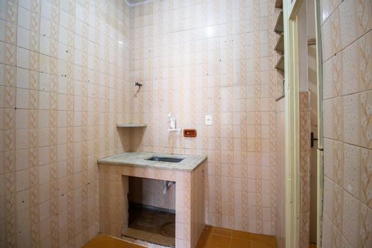 Cozinha de apartamento à venda com 1 quarto, 50m² em Olaria, Rio de Janeiro