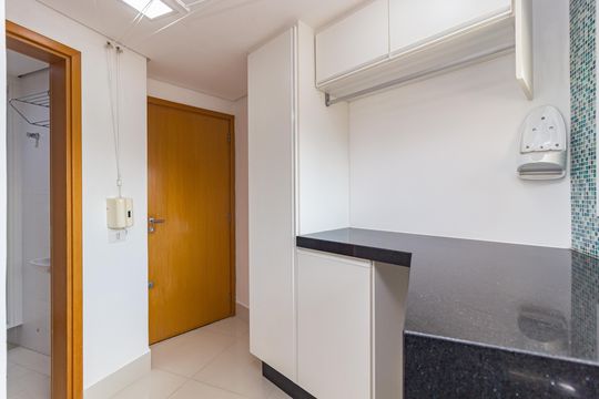 Área de Serviço de apartamento para alugar com 3 quartos, 156m² em Vila Regente Feijó, São Paulo