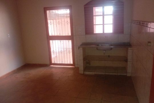 Casa 2 - Sala/Cozinha de casa à venda com 2 quartos, 360m² em Jardim Balneario Meia Ponte, Goiânia