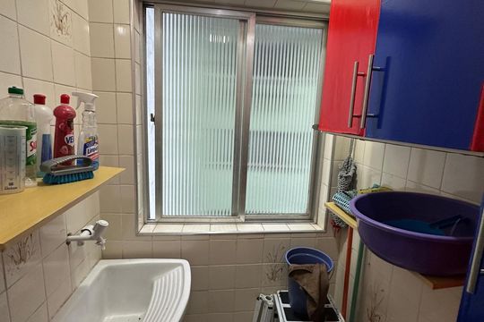 Cozinha e Área de Serviço de apartamento para alugar com 1 quarto, 55m² em Centro, São Vicente