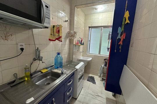 Cozinha de apartamento para alugar com 1 quarto, 55m² em Centro, São Vicente