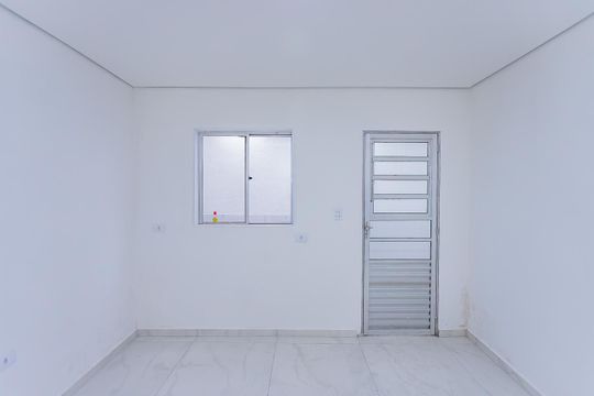 Casa à venda com 2 quartos, 100m² em Vila Santa Edwiges, São Paulo