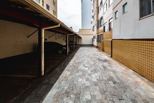 Garagem de apartamento à venda com 2 quartos, 67m² em Castelo, Belo Horizonte