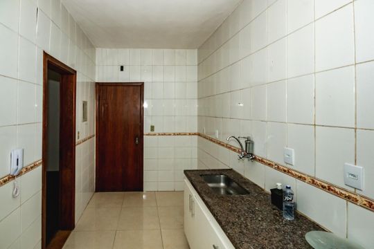 Cozinha de apartamento à venda com 2 quartos, 67m² em Castelo, Belo Horizonte