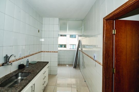 Cozinha de apartamento à venda com 2 quartos, 67m² em Castelo, Belo Horizonte