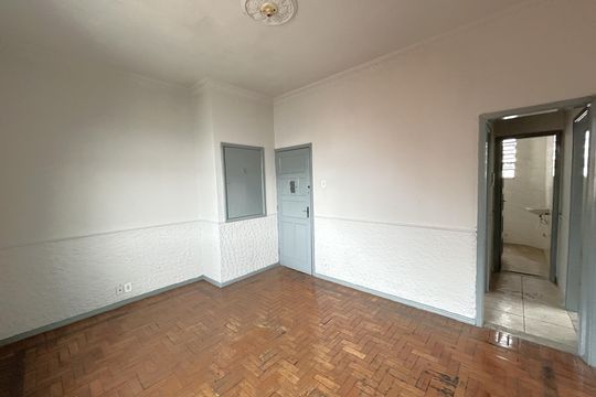 Sala de casa à venda com 2 quartos, 60m² em Higienópolis, Rio de Janeiro