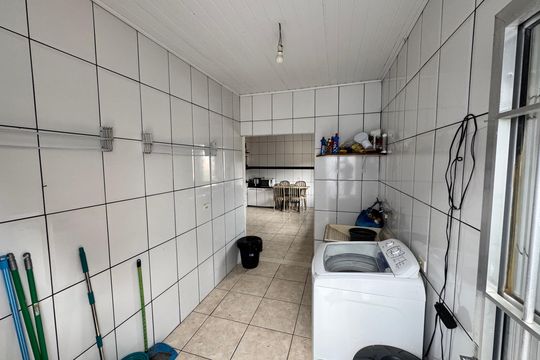 Área de Serviço de casa para alugar com 3 quartos, 140m² em Recanto Arco Verde, Cotia