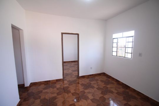 Sala casa 2 de casa à venda com 2 quartos, 600m² em Jardim Filadelfia, Belo Horizonte