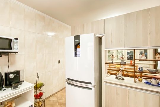 Cozinha de casa à venda com 3 quartos, 145m² em Jardim Santa Maria, São Paulo