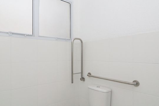 Banheiro de apartamento para alugar com 1 quarto, 40m² em Madureira, Rio de Janeiro
