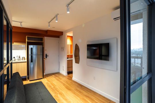 Cozinha de apartamento para alugar com 1 quarto, 42m² em Pinheiros, São Paulo