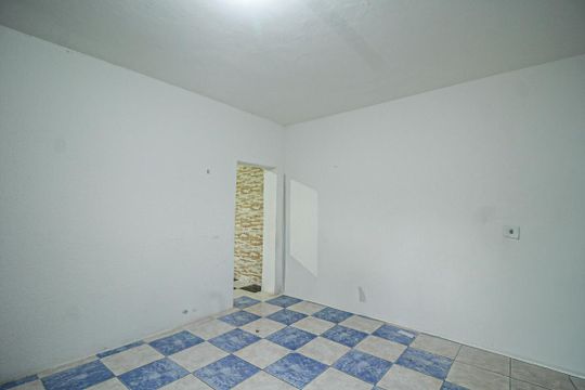 Cozinha de casa para alugar com 1 quarto, 60m² em Vila Cavaton, São Paulo