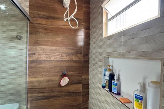 Casa à venda com 4 quartos, 210m² em Setor Habitacional Arniqueira, Brasília