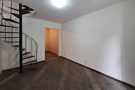 Casa para alugar com 2 quartos, 70m² em Engenhoca, Niterói