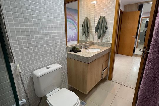 Banheiro da Suíte 2 de apartamento à venda com 4 quartos, 147m² em Aguas Claras, Brasília