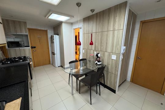 Cozinha de apartamento à venda com 4 quartos, 147m² em Aguas Claras, Brasília