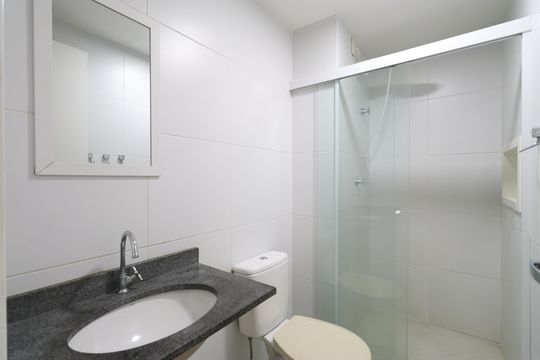 Banheiro  de apartamento para alugar com 2 quartos, 34m² em Barra Funda, São Paulo