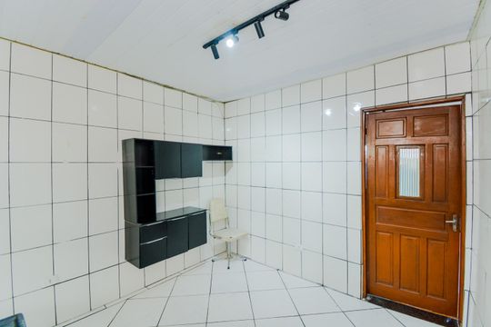 Sala/Cozinha de casa para alugar com 2 quartos, 34m² em Jardim Adriana, Guarulhos