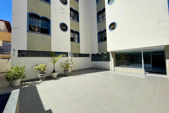 Área externa de apartamento para alugar com 3 quartos, 85m² em Sagrada Família, Belo Horizonte