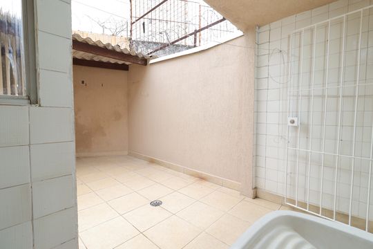 Área de Serviço de casa para alugar com 2 quartos, 90m² em Cidade Dutra, São Paulo