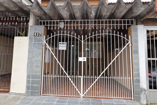 Fachada de casa para alugar com 2 quartos, 90m² em Cidade Dutra, São Paulo