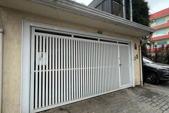 Fachada de casa à venda com 1 quarto, 126m² em Nova Petrópolis, São Bernardo do Campo