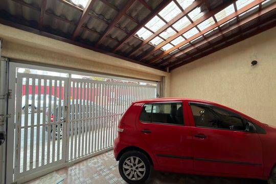 Garagem de casa à venda com 1 quarto, 126m² em Nova Petrópolis, São Bernardo do Campo