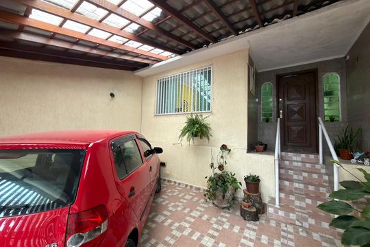 Garagem de casa à venda com 1 quarto, 126m² em Nova Petrópolis, São Bernardo do Campo