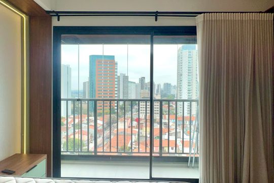Varanda de kitnet/studio à venda com 1 quarto, 24m² em Pinheiros, São Paulo