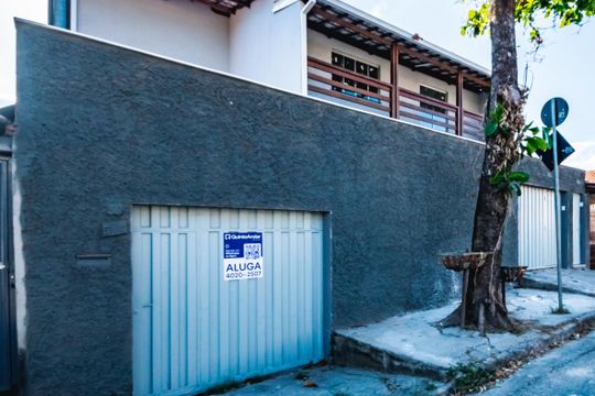 Casa para alugar com 3 quartos, 80m² em Europa, Belo Horizonte