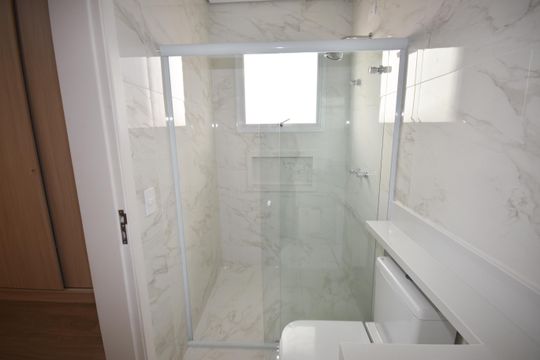 Banheiro da Suíte 1 de casa de condomínio à venda com 3 quartos, 212m² em Jardim Ermida I, Jundiaí
