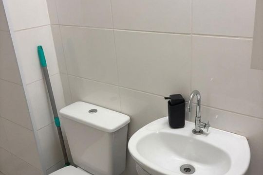 Banheiro de apartamento à venda com 2 quartos, 40m² em Centro, Diadema