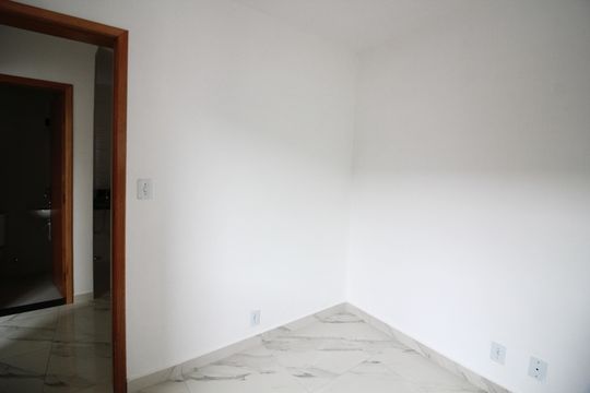 Quarto 1 de apartamento para alugar com 2 quartos, 40m² em Vila Robertina, São Paulo