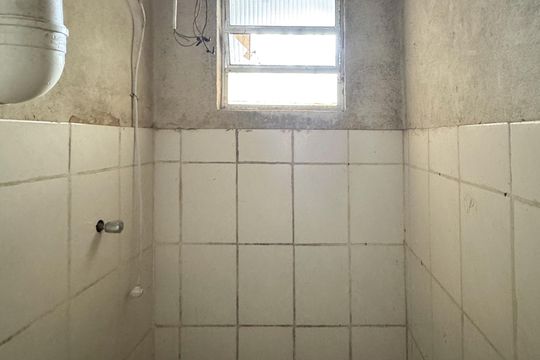 Banheiro Social de casa para alugar com 1 quarto, 45m² em Parque das Garcas, São Bernardo do Campo