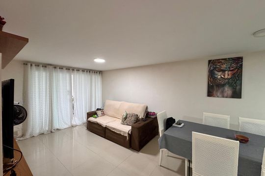 Sala de casa de condomínio à venda com 2 quartos, 149m² em Vargem Grande, Rio de Janeiro