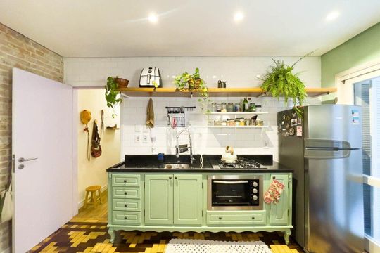 Cozinha de apartamento para alugar com 2 quartos, 75m² em Bom Fim, Porto Alegre