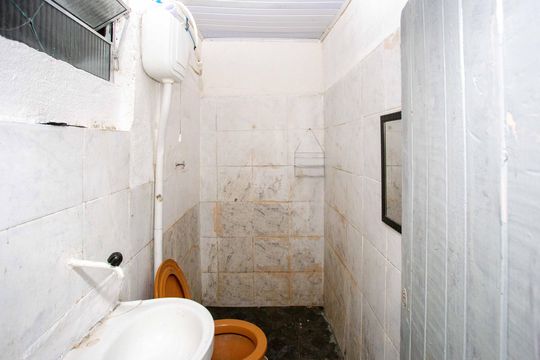 Banheiro de casa para alugar com 1 quarto, 113m² em Casa Grande, Diadema