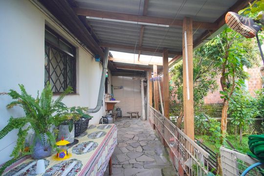 tanque de casa para alugar com 3 quartos, 296m² em Rondônia, Novo Hamburgo