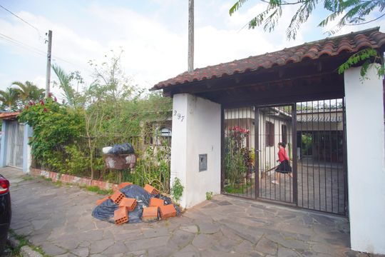 Fachada de casa para alugar com 3 quartos, 296m² em Rondônia, Novo Hamburgo