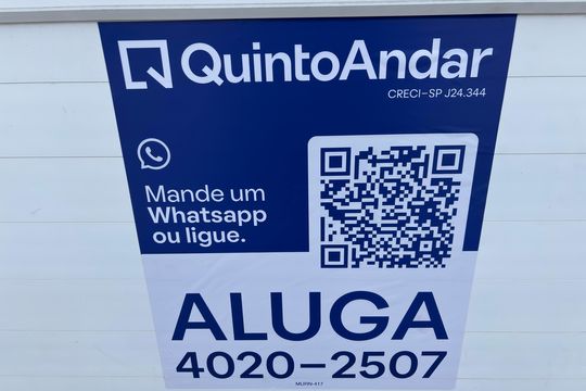 Fachada  de casa para alugar com 3 quartos, 120m² em Jardim Miriam, Ferraz de Vasconcelos